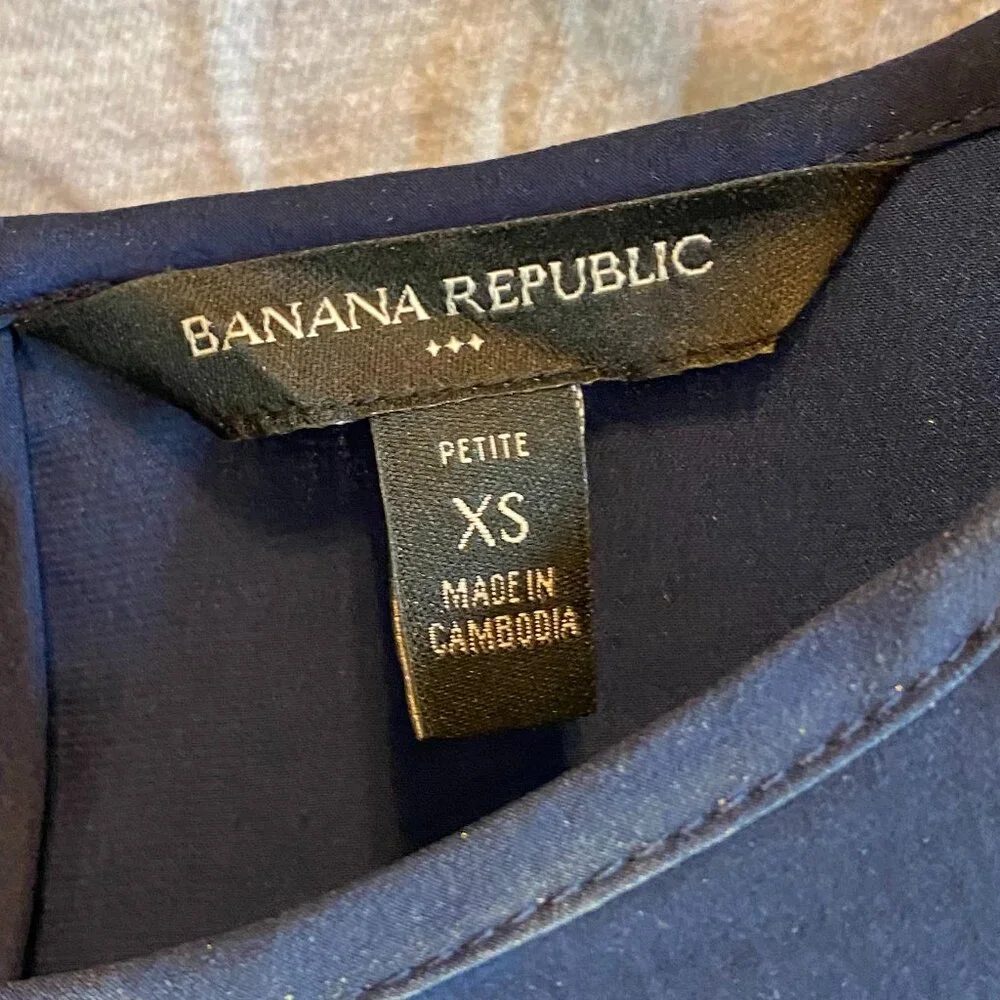 Banana Republic Blue Short Sleeve Shirt Blouse Size XS Petite - Picture 2 of 8